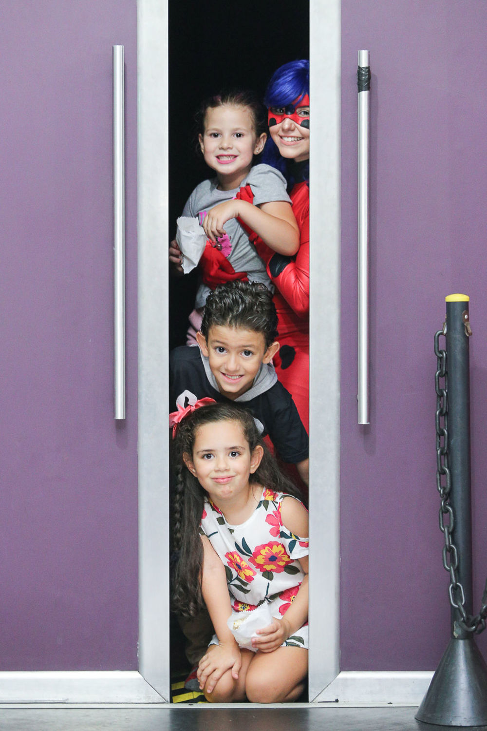 Foto Giovana em: As Aventuras de Ladybug Foto Giovana em: As Aventuras de Ladybug - Imagem 33