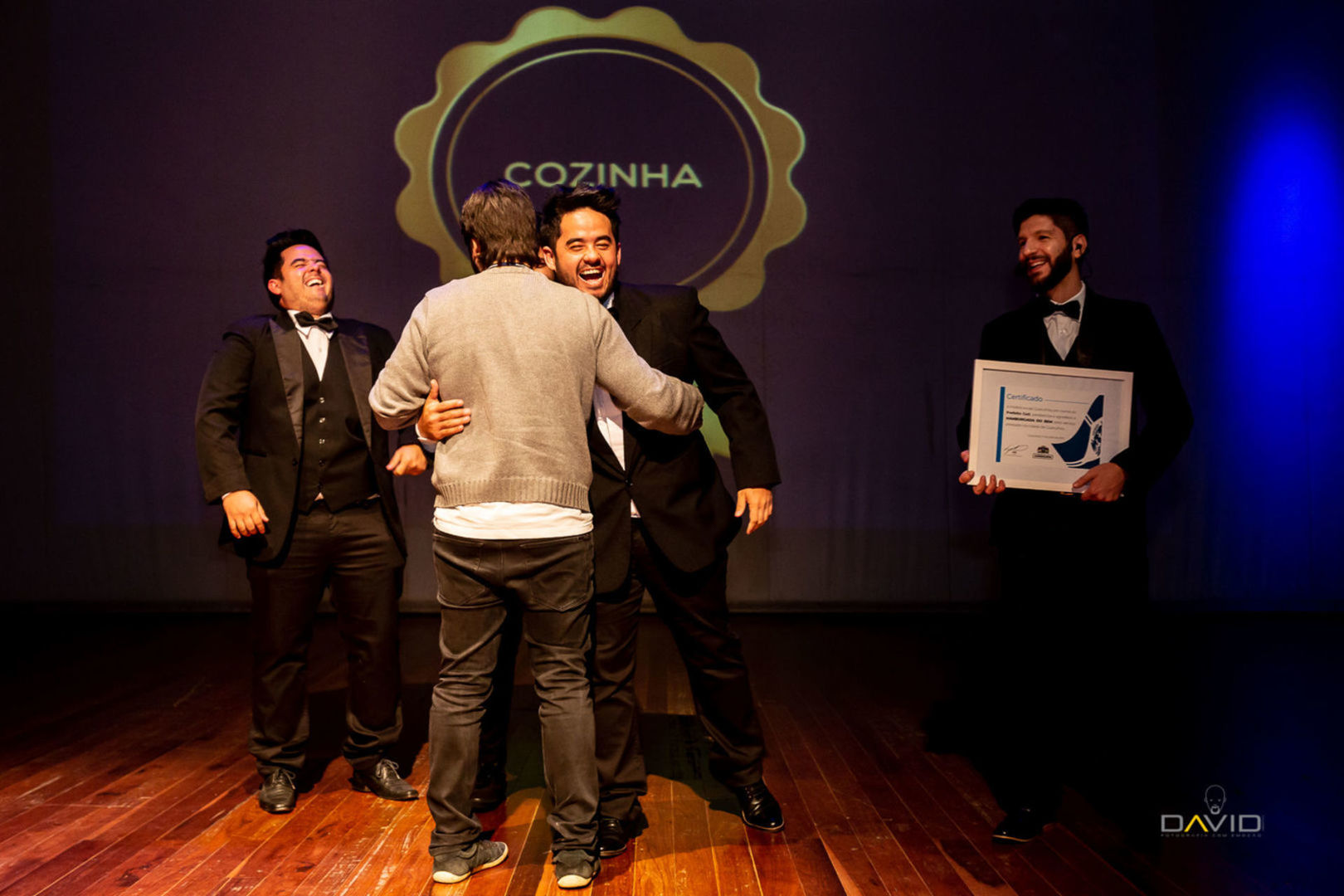 Foto HAMBURGADA DO BEM | EDIÇÃO MELHORES DO ANO 2018-2019 - Imagem 9